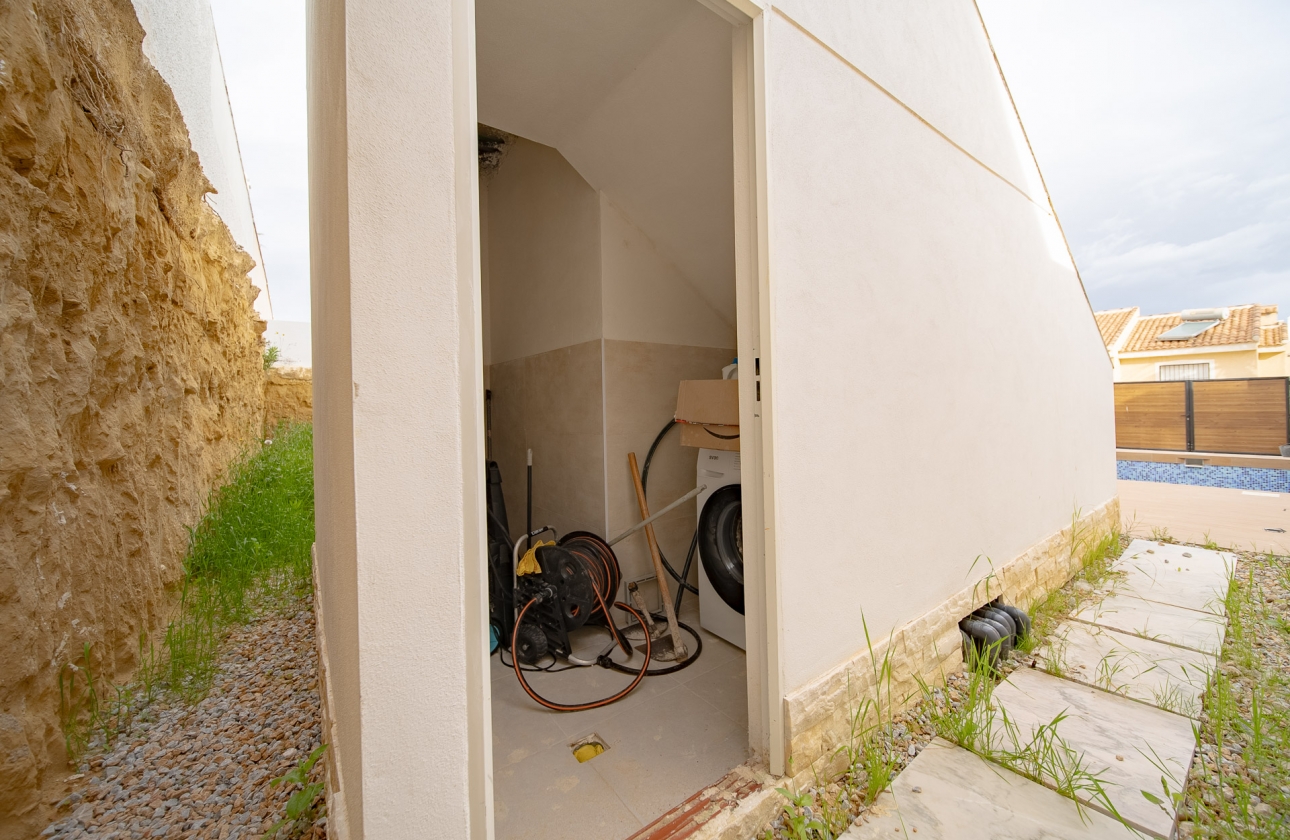 Resale - Villa - Rojales