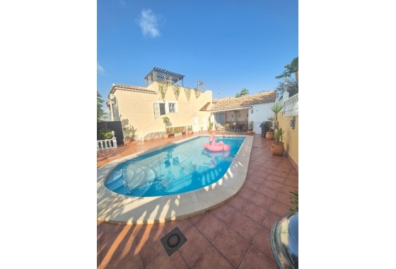 Reventa - Villa - San Miguel de Salinas