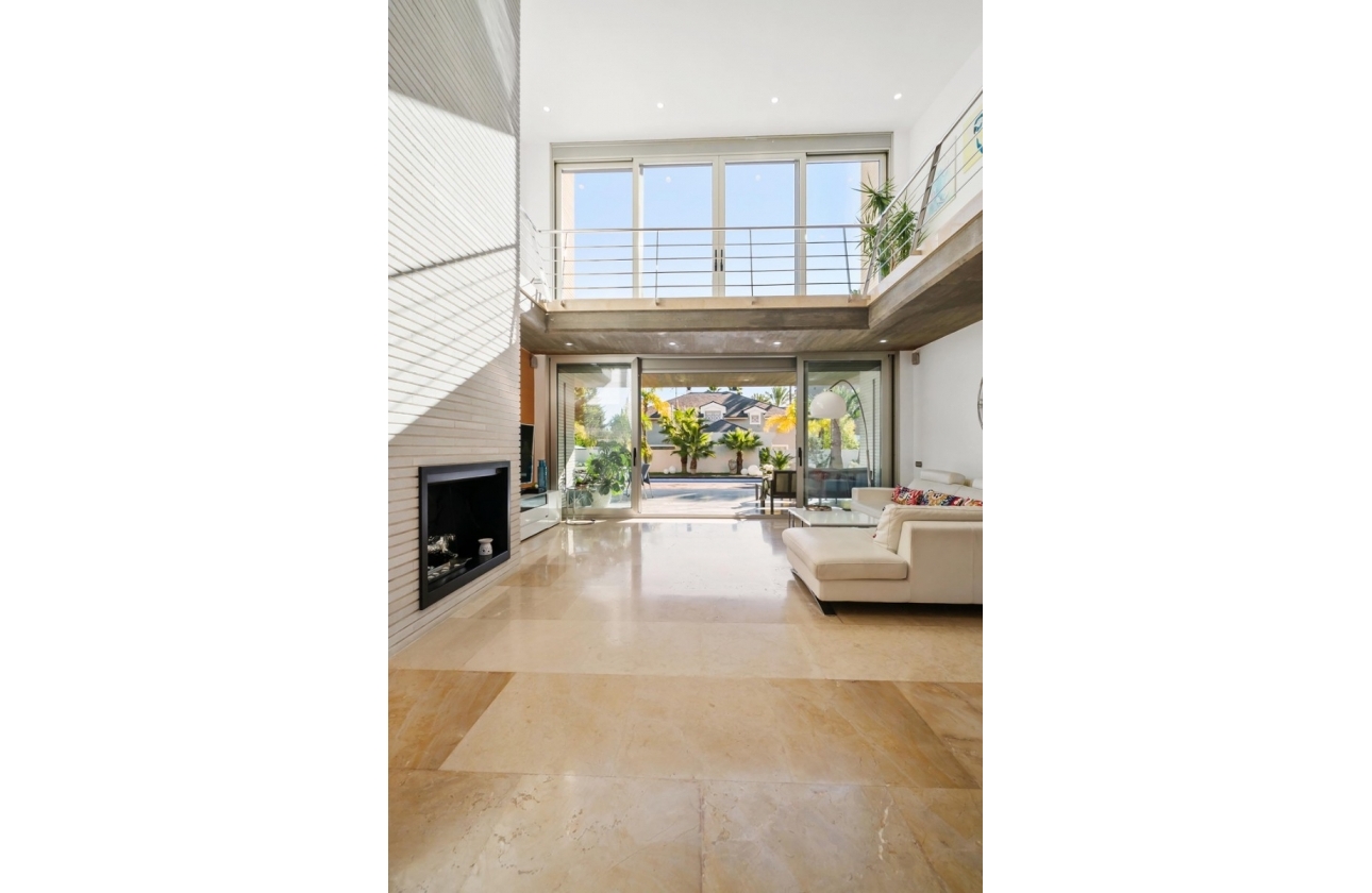 Rynek wtórny - Villa - Alicante - Campoamor