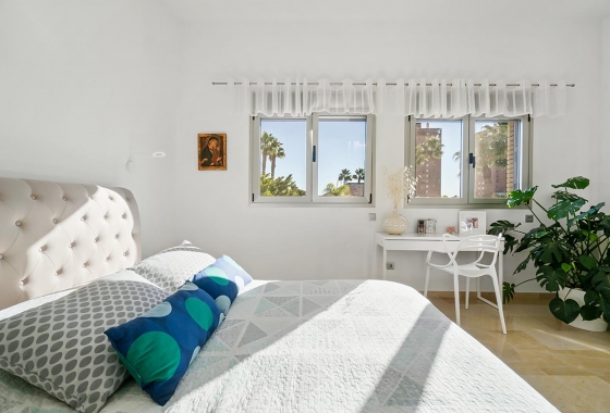 Rynek wtórny - Villa - Alicante - Campoamor