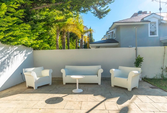 Rynek wtórny - Villa - Alicante - Campoamor