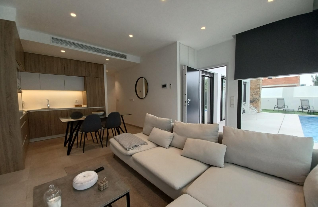 Reventa - Villa - Pilar de la Horadada