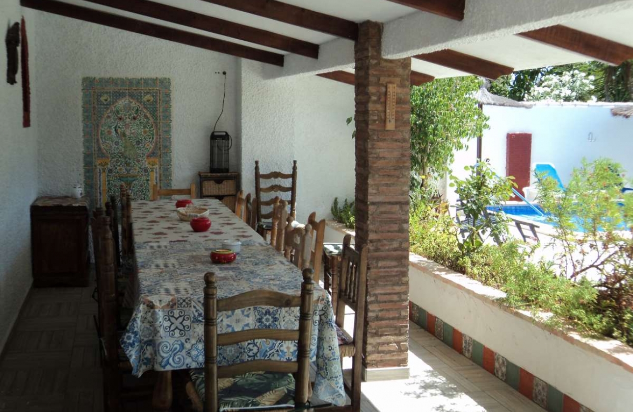 Rynek wtórny - Villa - Orihuela Costa - Lomas de Cabo Roig