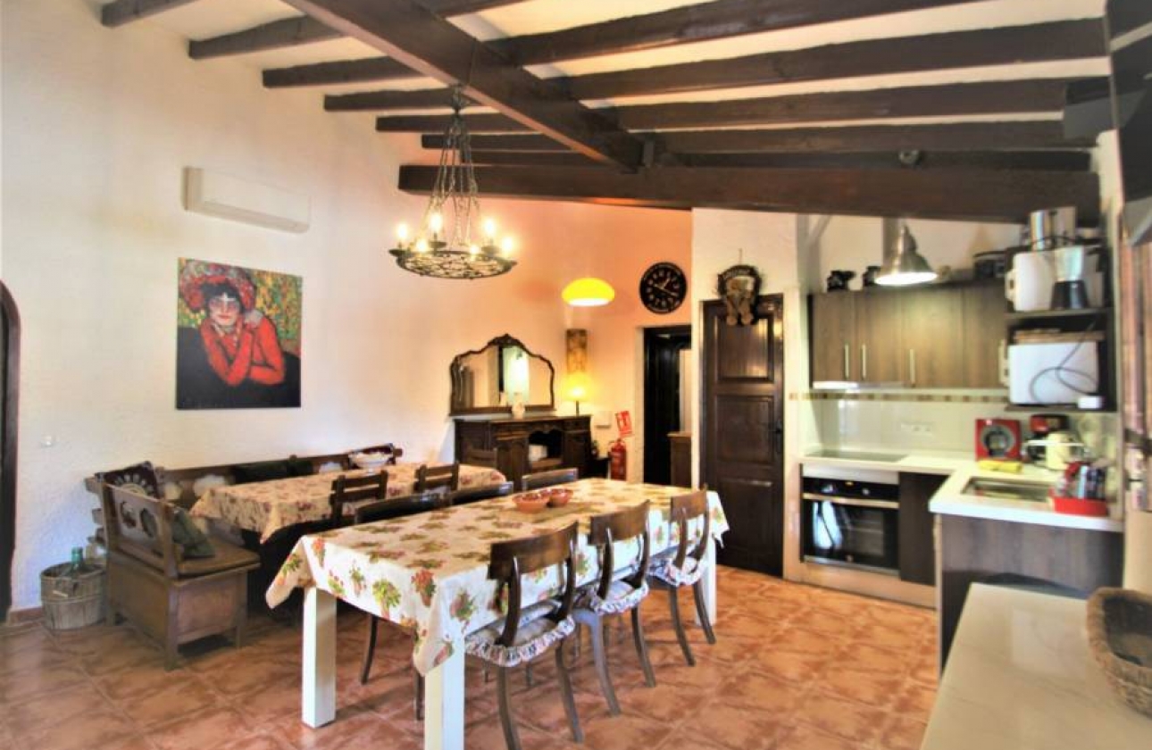 Rynek wtórny - Villa - Orihuela Costa - Lomas de Cabo Roig