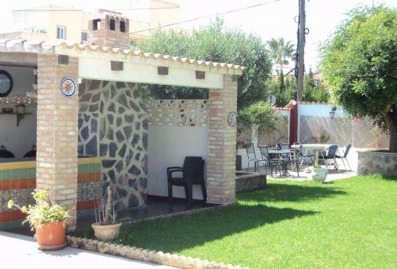 Rynek wtórny - Villa - Orihuela Costa - Lomas de Cabo Roig