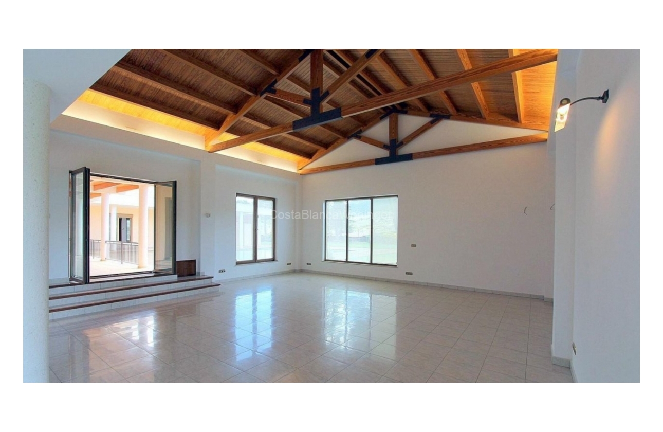 Reventa - Villa - Penàguila