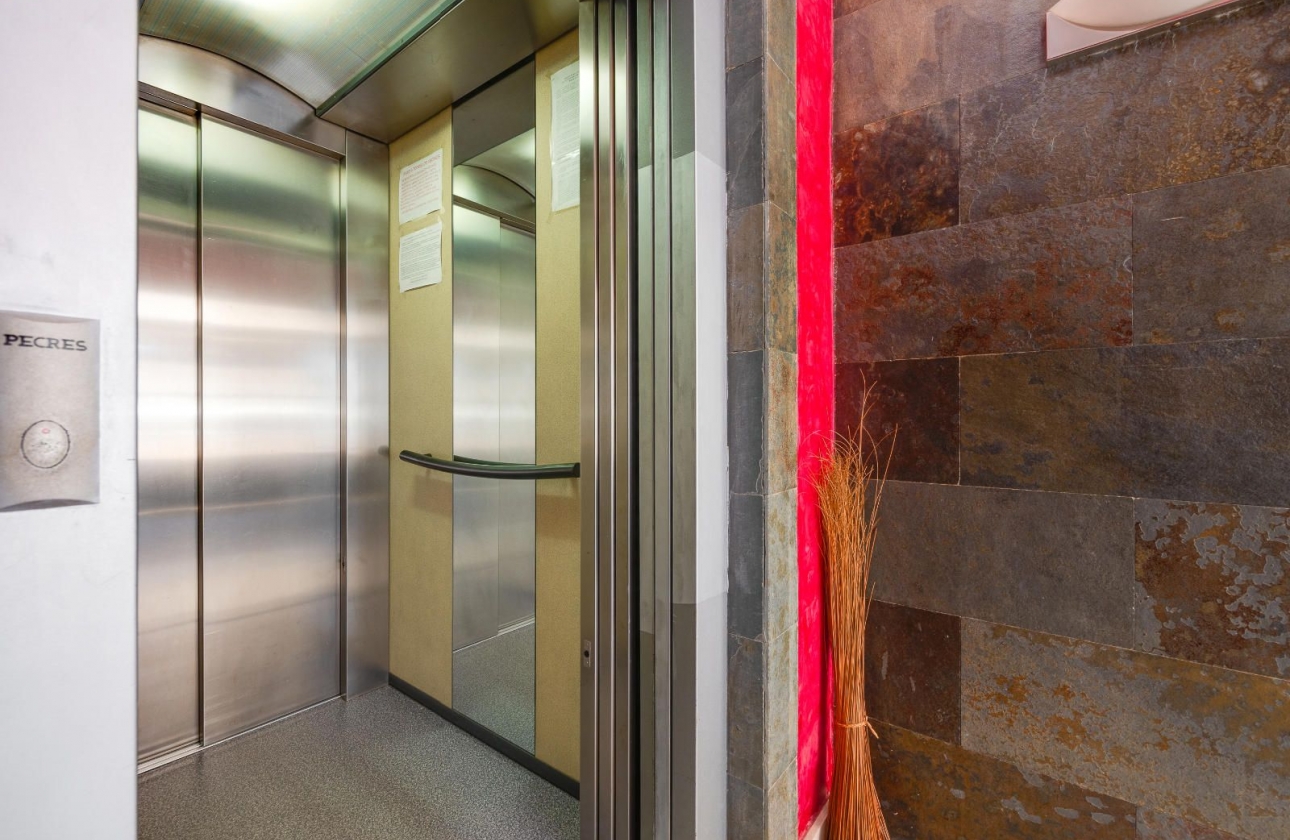 Reventa - Ático - Torrevieja