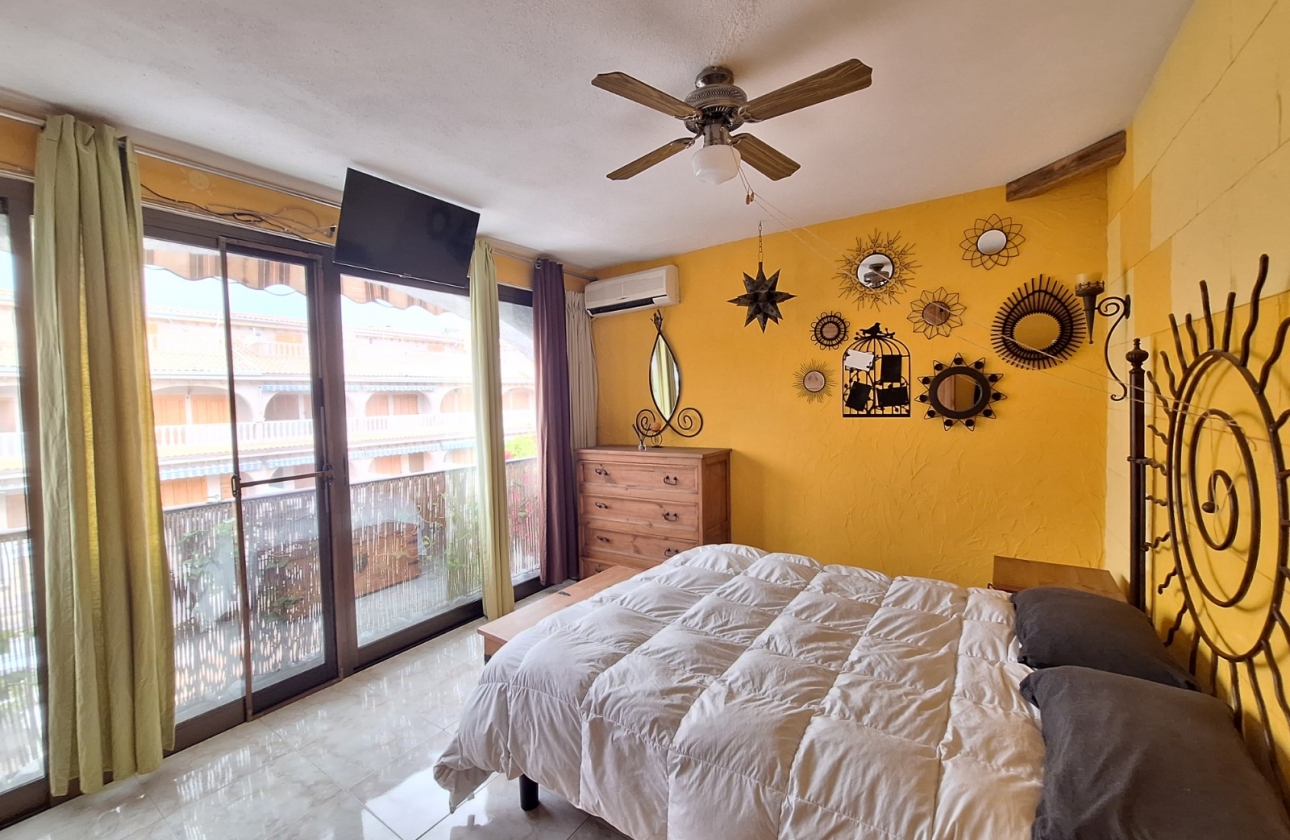 Rynek wtórny - Szeregowiec - Santa Pola