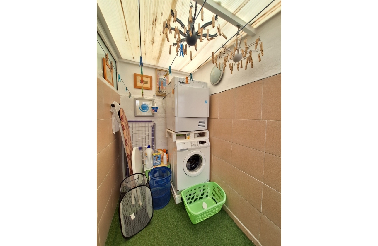 Rynek wtórny - Szeregowiec - Santa Pola