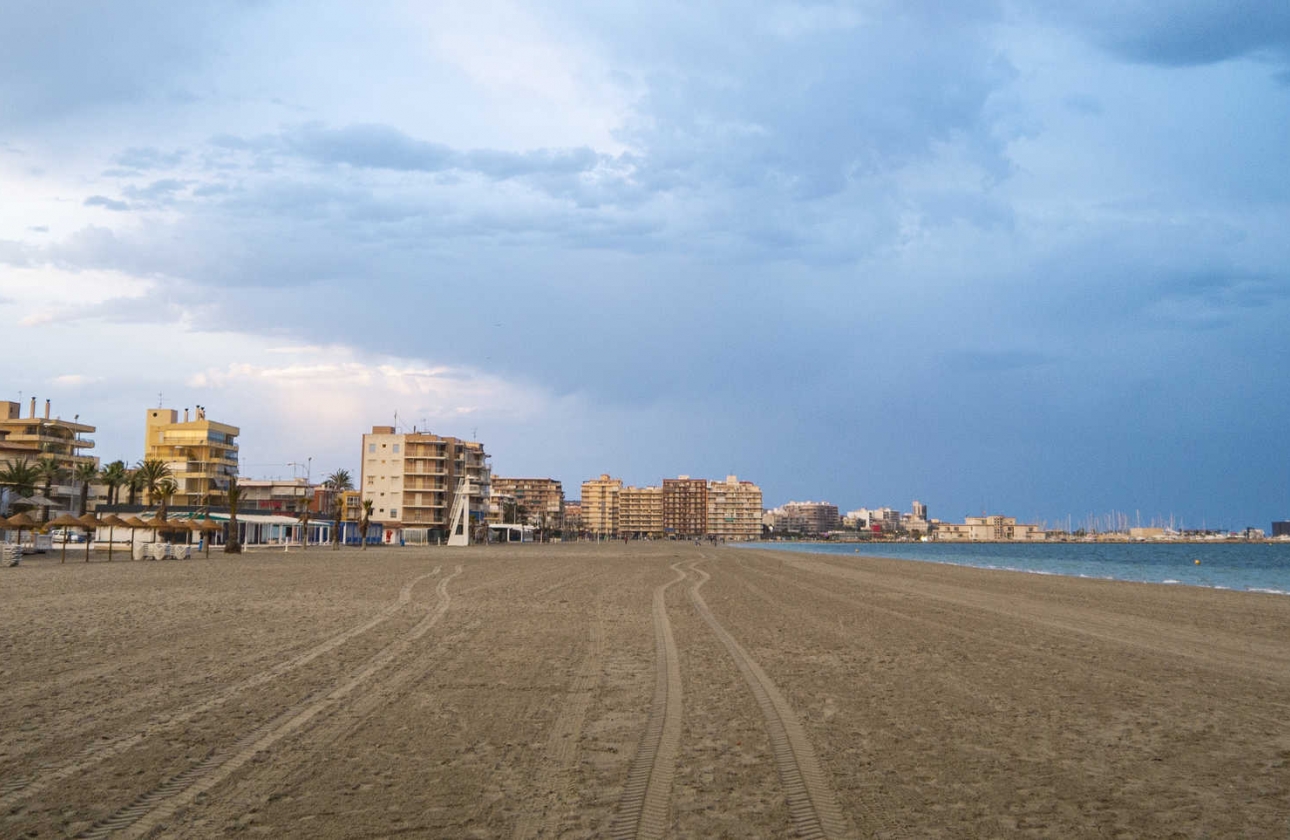 Rynek wtórny - Szeregowiec - Santa Pola