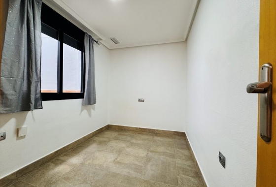 Rynek wtórny - Apartament - Torrevieja - La Mata