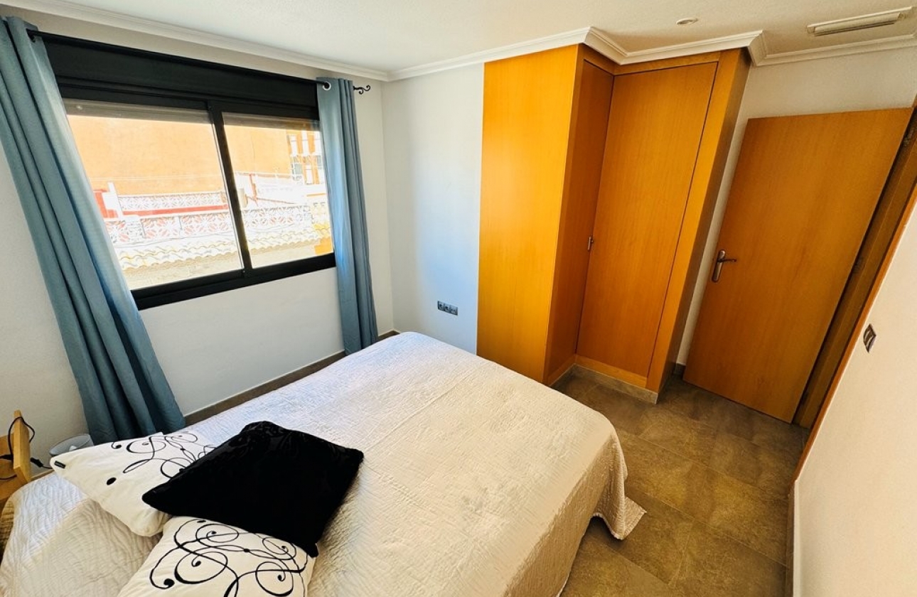 Rynek wtórny - Apartament - Torrevieja - La Mata