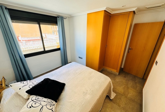 Rynek wtórny - Apartament - Torrevieja - La Mata
