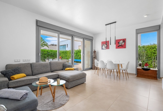 Rynek wtórny - Villa - Orihuela Costa - Vistabella Golf