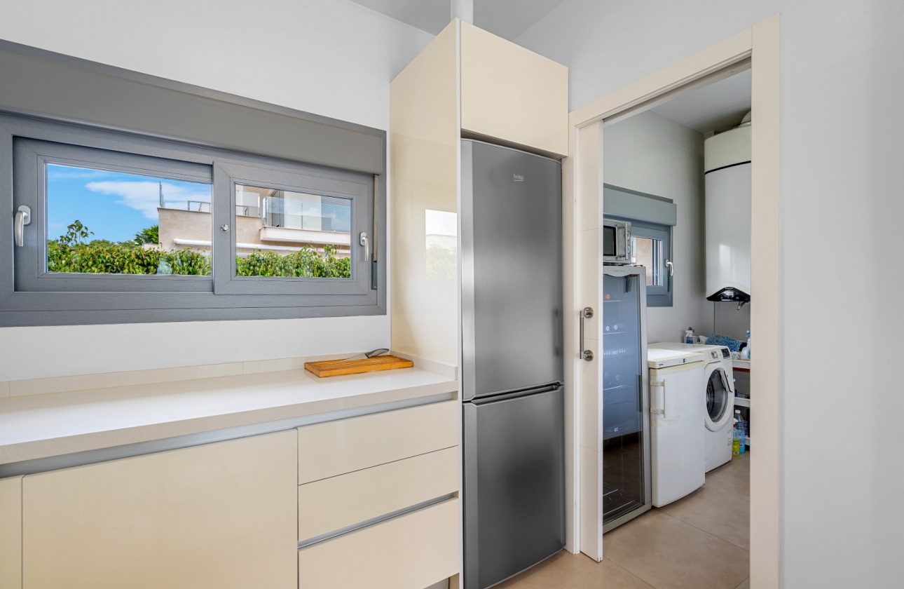 Rynek wtórny - Villa - Orihuela Costa - Vistabella Golf