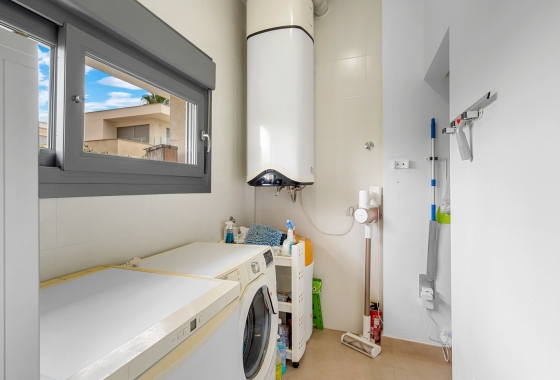 Rynek wtórny - Villa - Orihuela Costa - Vistabella Golf