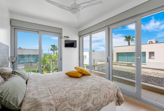 Rynek wtórny - Villa - Orihuela Costa - Vistabella Golf