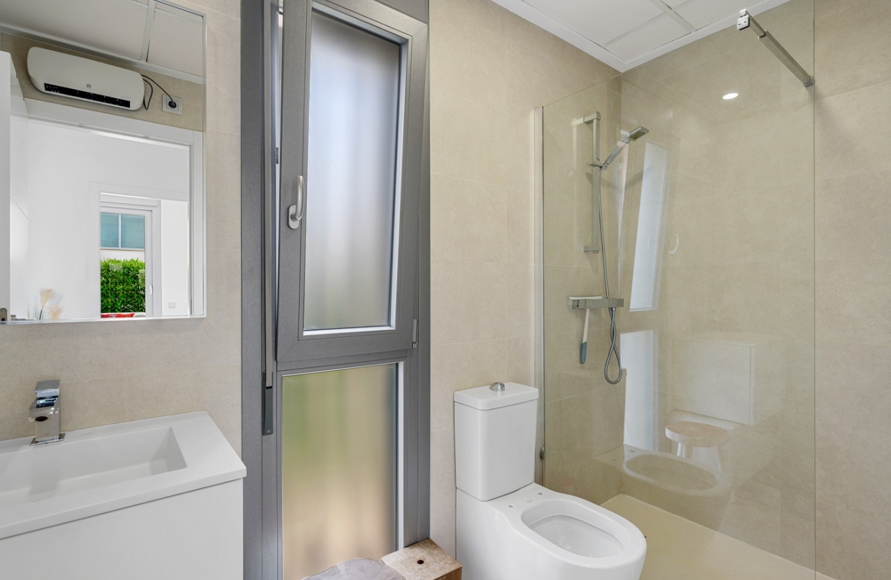 Rynek wtórny - Villa - Orihuela Costa - Vistabella Golf