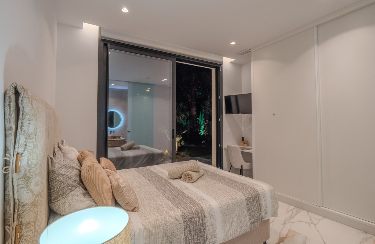 Reventa - Villa - Orihuela Costa - Las Colinas Golf