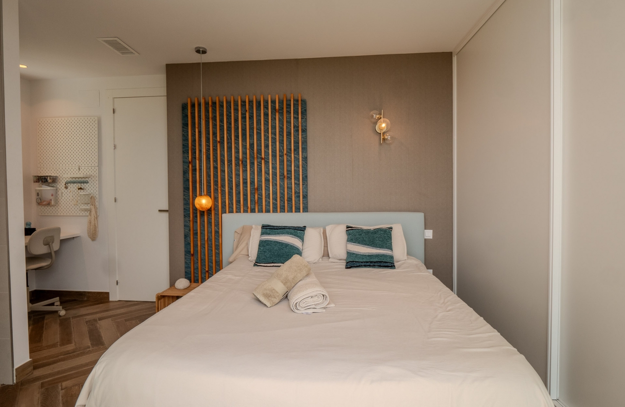 Reventa - Villa - Orihuela Costa - Las Colinas Golf