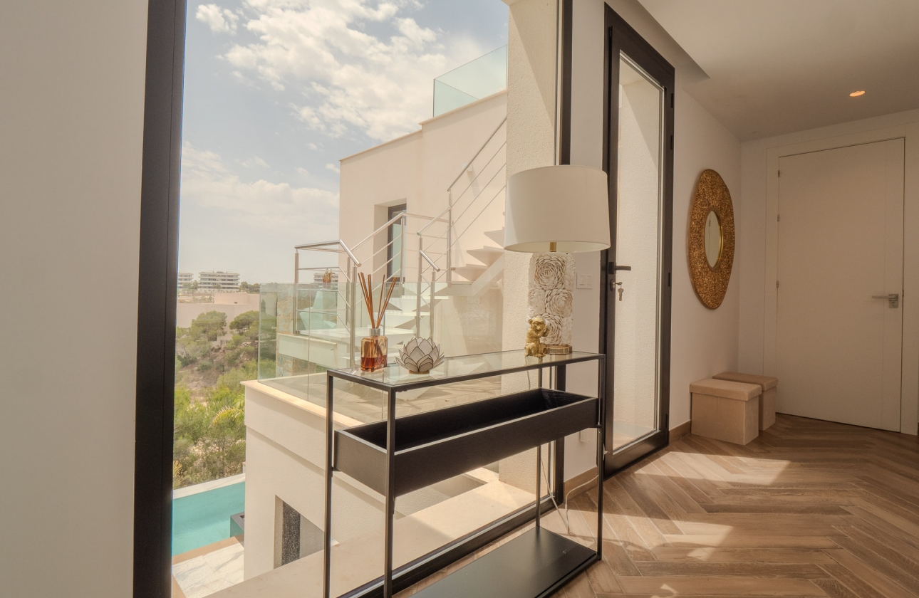 Reventa - Villa - Orihuela Costa - Las Colinas Golf