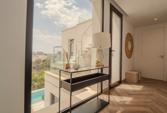 Reventa - Villa - Orihuela Costa - Las Colinas Golf