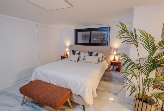 Reventa - Villa - Orihuela Costa - Las Colinas Golf