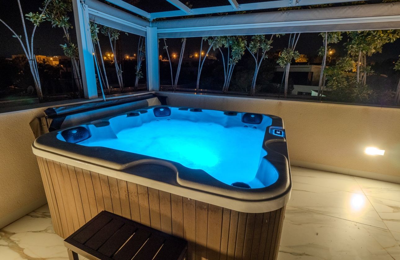 Reventa - Villa - Orihuela Costa - Las Colinas Golf