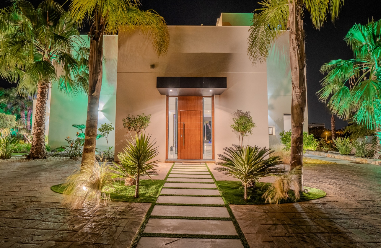 Reventa - Villa - Orihuela Costa - Las Colinas Golf