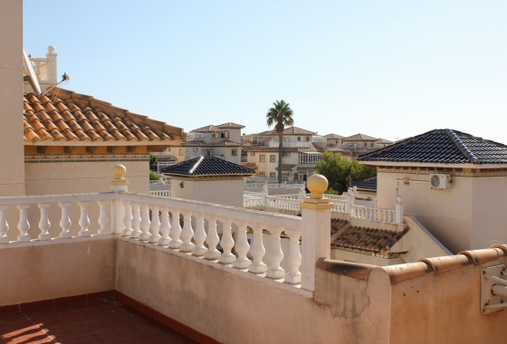 Resale - Villa - Orihuela Costa