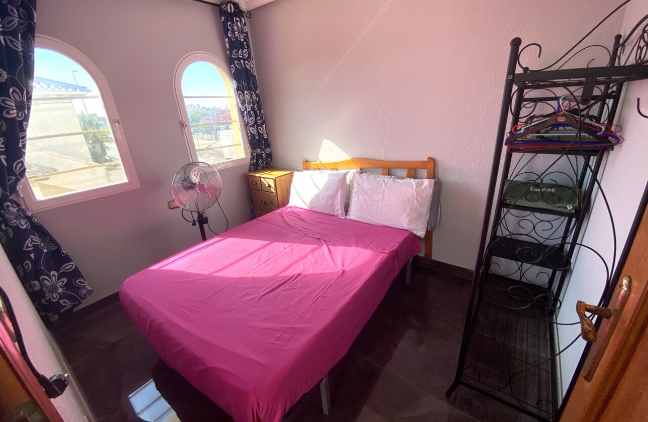 Resale - Villa - Orihuela Costa