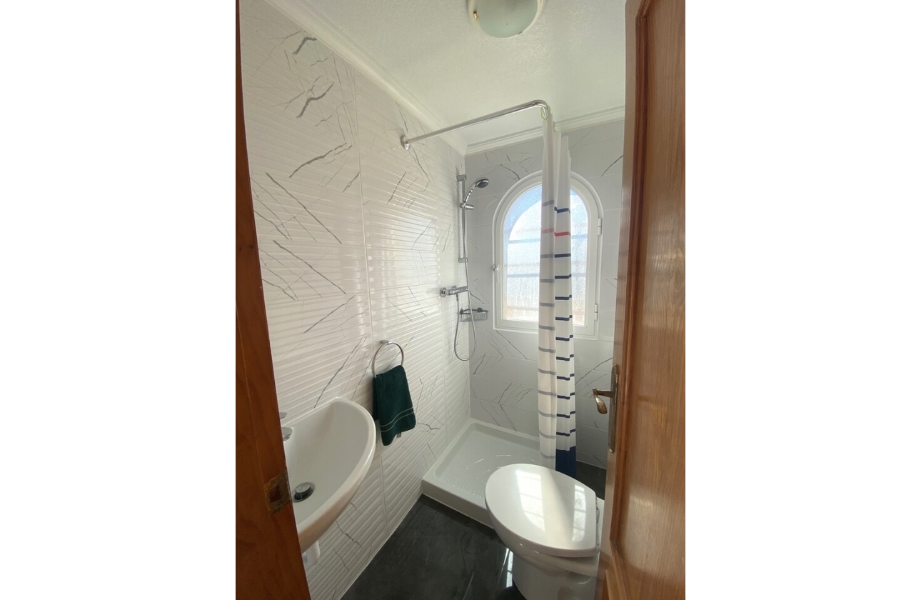 Resale - Villa - Orihuela Costa