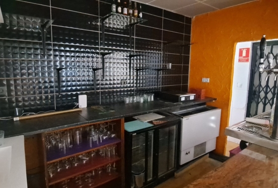 Rynek wtórny - Nieruchomość komercyjna - Orihuela Costa - Inland