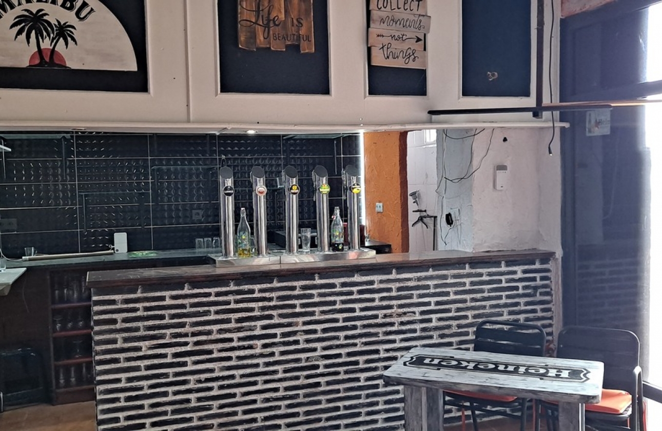 Rynek wtórny - Nieruchomość komercyjna - Orihuela Costa - Inland