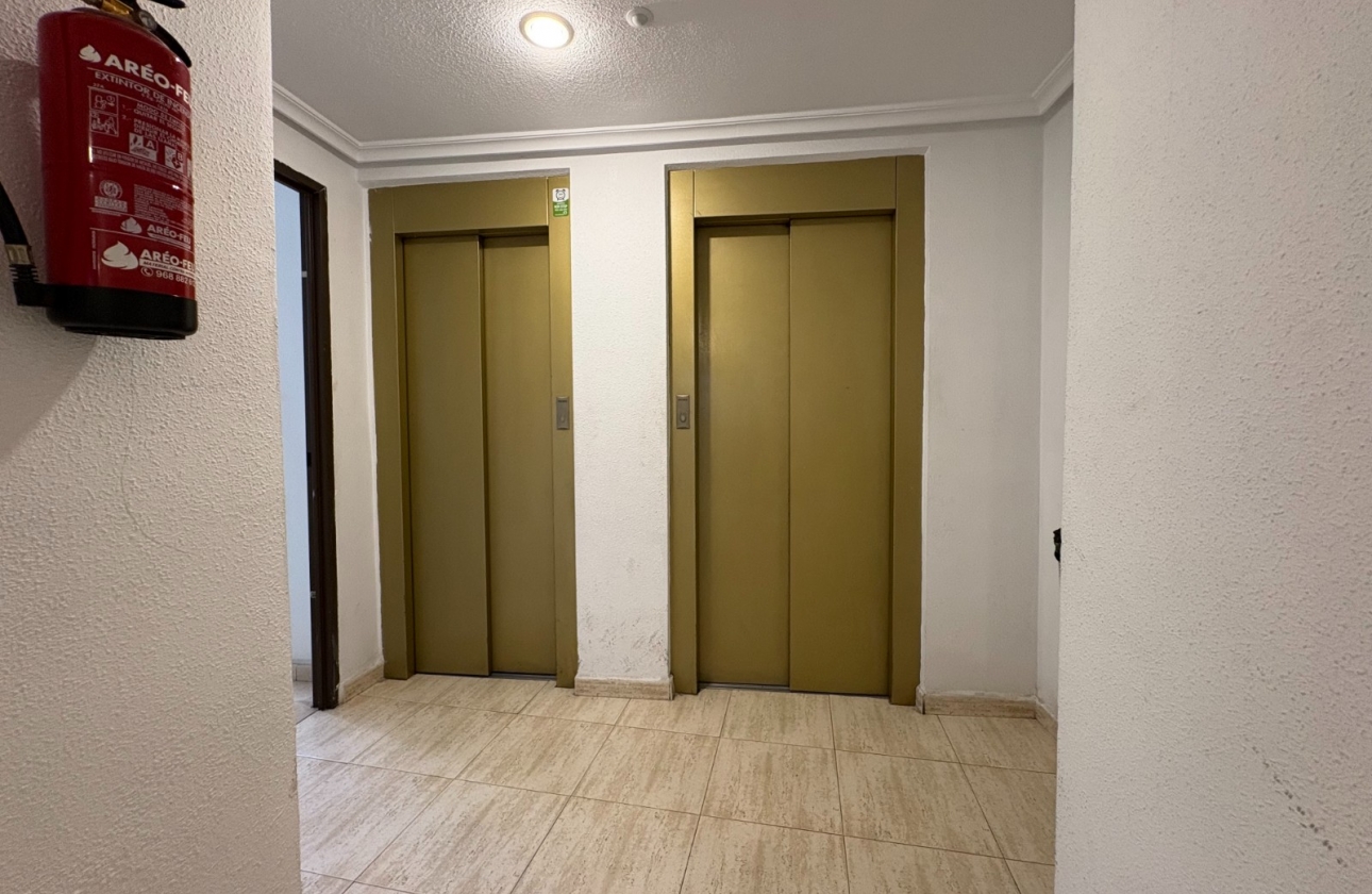 Rynek wtórny - Apartament - Torrevieja - Centro