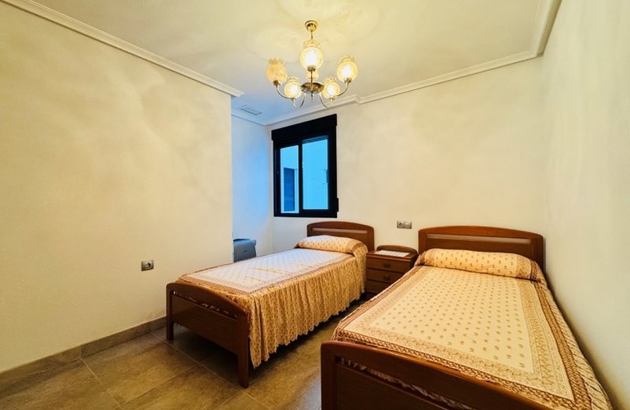 Rynek wtórny - Apartament - Torrevieja - La Mata