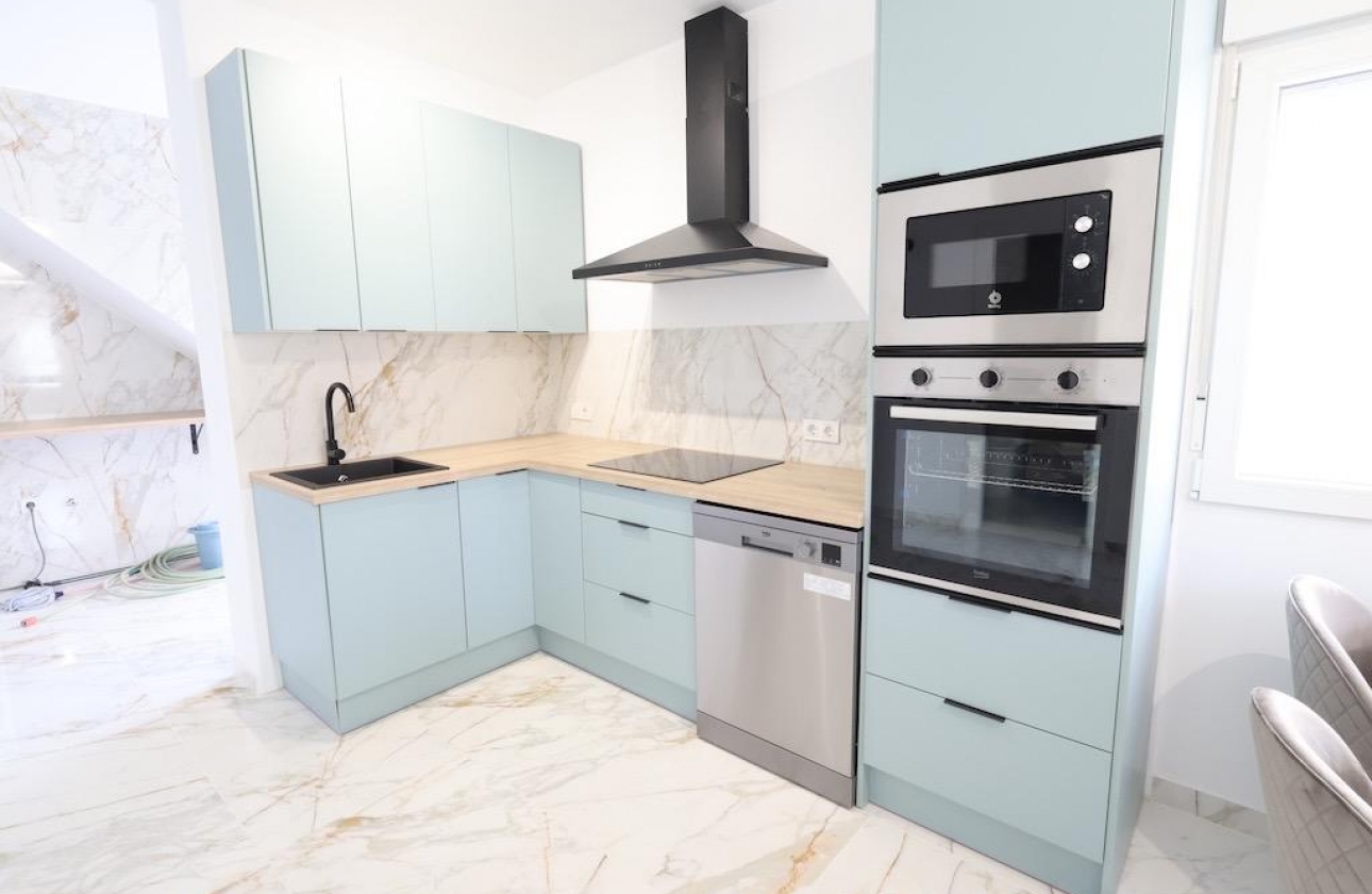 Rynek wtórny - Szeregowiec - Torrevieja - San Luis