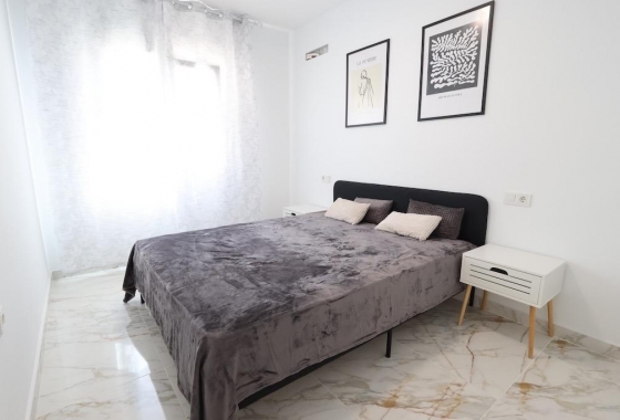 Rynek wtórny - Szeregowiec - Torrevieja - San Luis