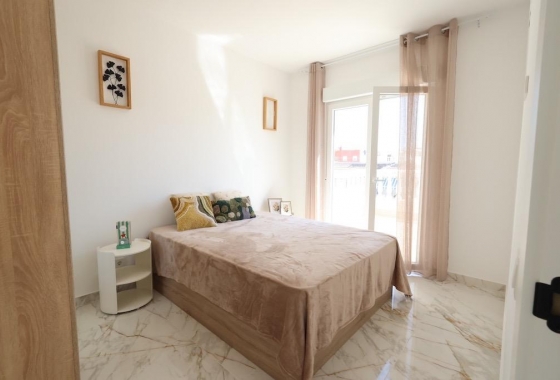 Rynek wtórny - Szeregowiec - Torrevieja - San Luis