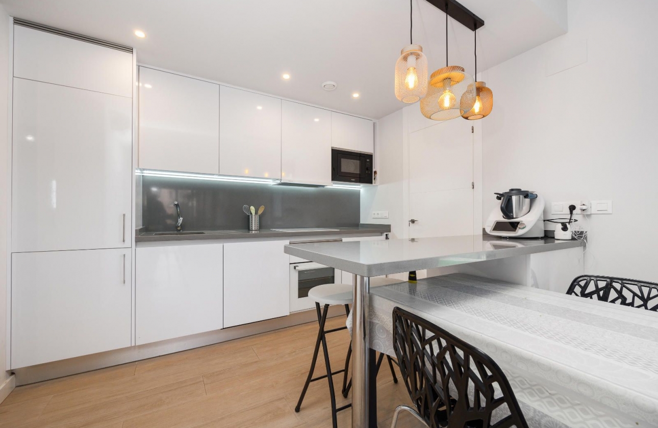 Rynek wtórny - Apartament - Orihuela Costa - Las Filipinas