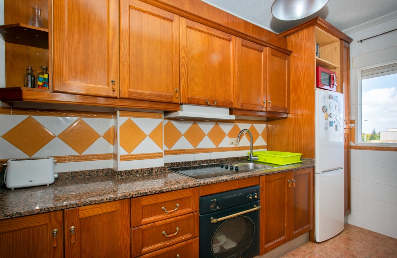 Resale - Bungalow - Orihuela Costa