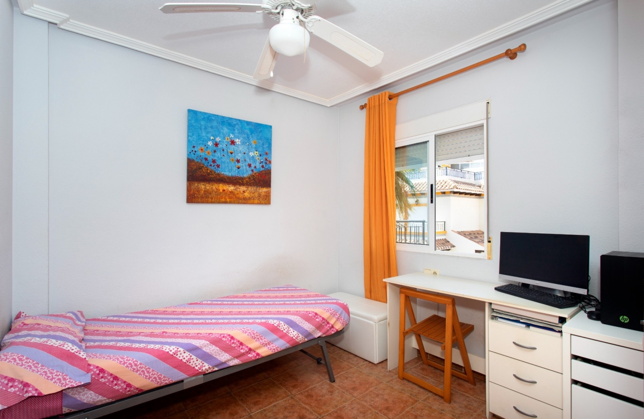 Resale - Bungalow - Orihuela Costa