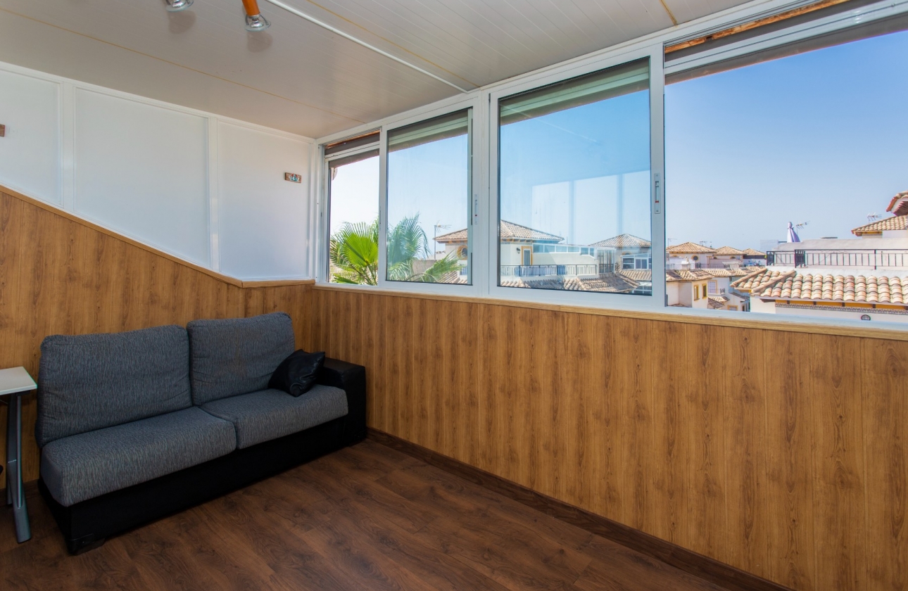 Resale - Bungalow - Orihuela Costa