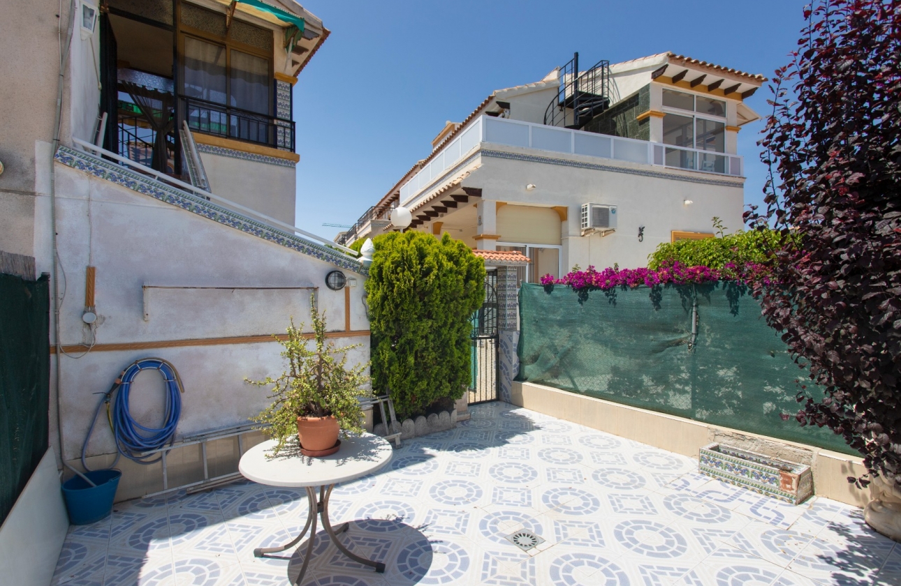 Resale - Bungalow - Orihuela Costa