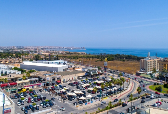 Resale - Bungalow - Orihuela Costa