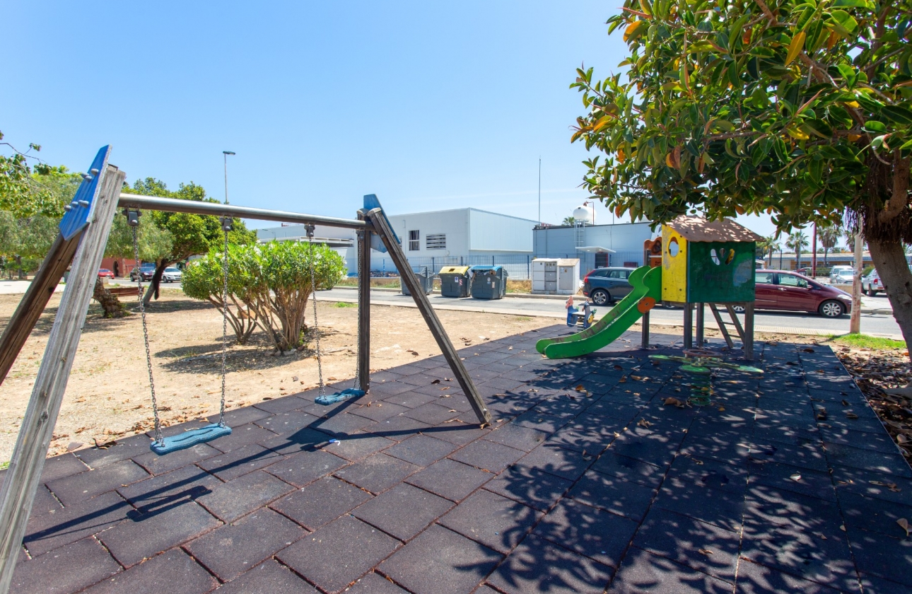 Resale - Bungalow - Orihuela Costa