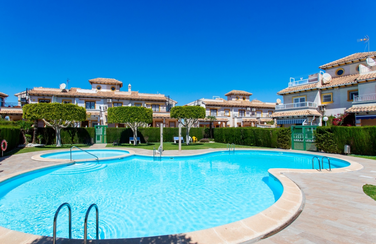 Resale - Bungalow - Orihuela Costa