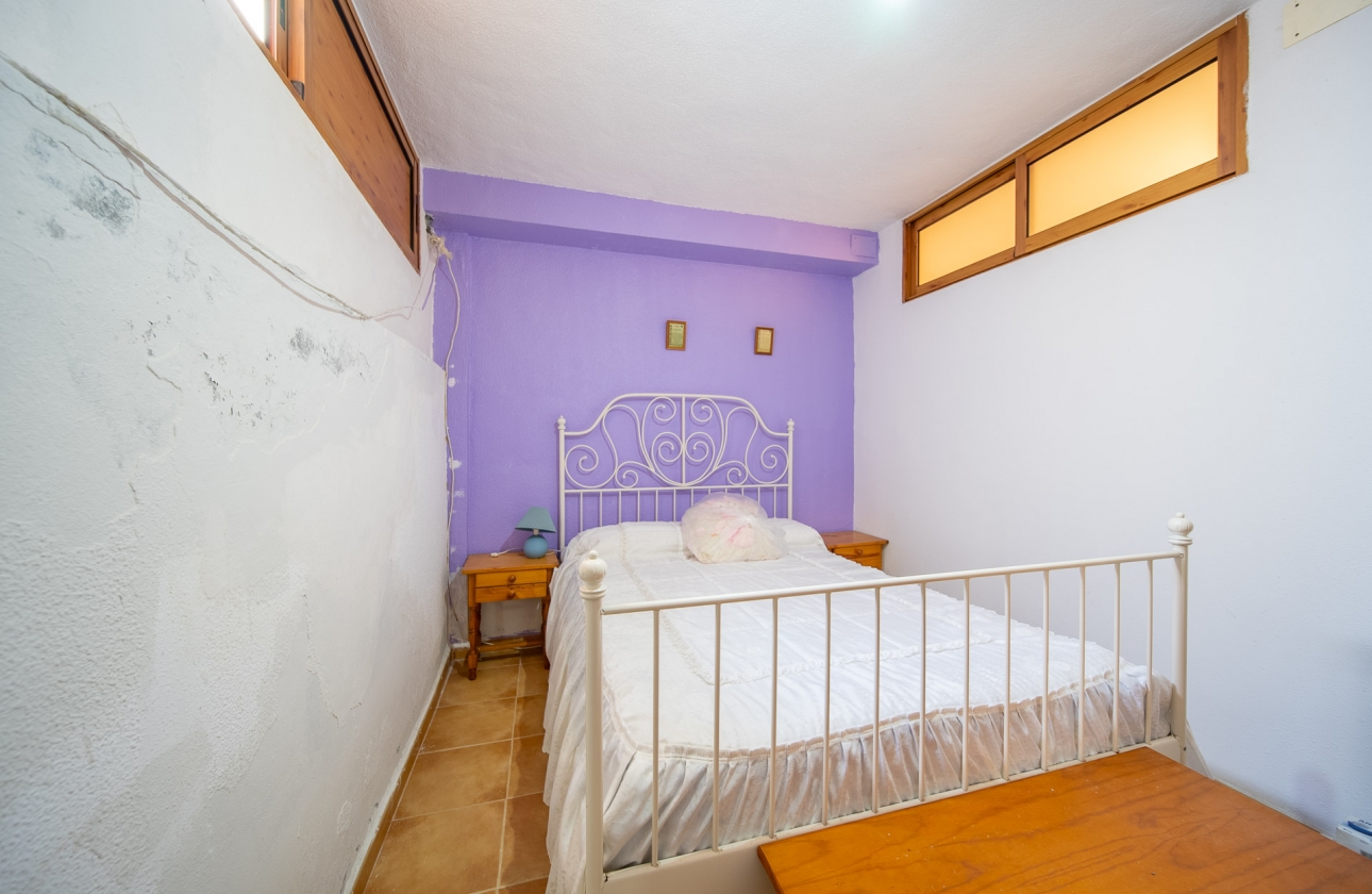 Rynek wtórny - Szeregowiec - Torrevieja - La Mata