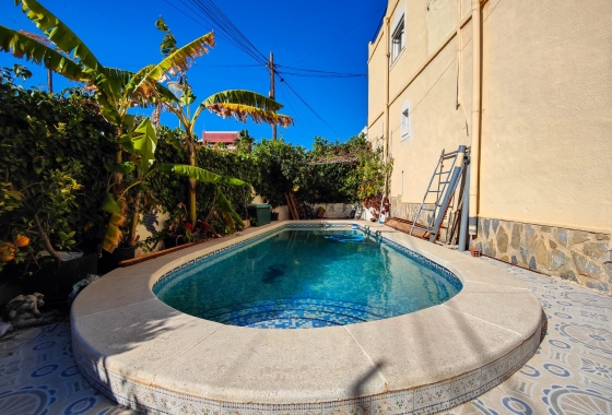 Rynek wtórny - Szeregowiec - San Miguel de Salinas