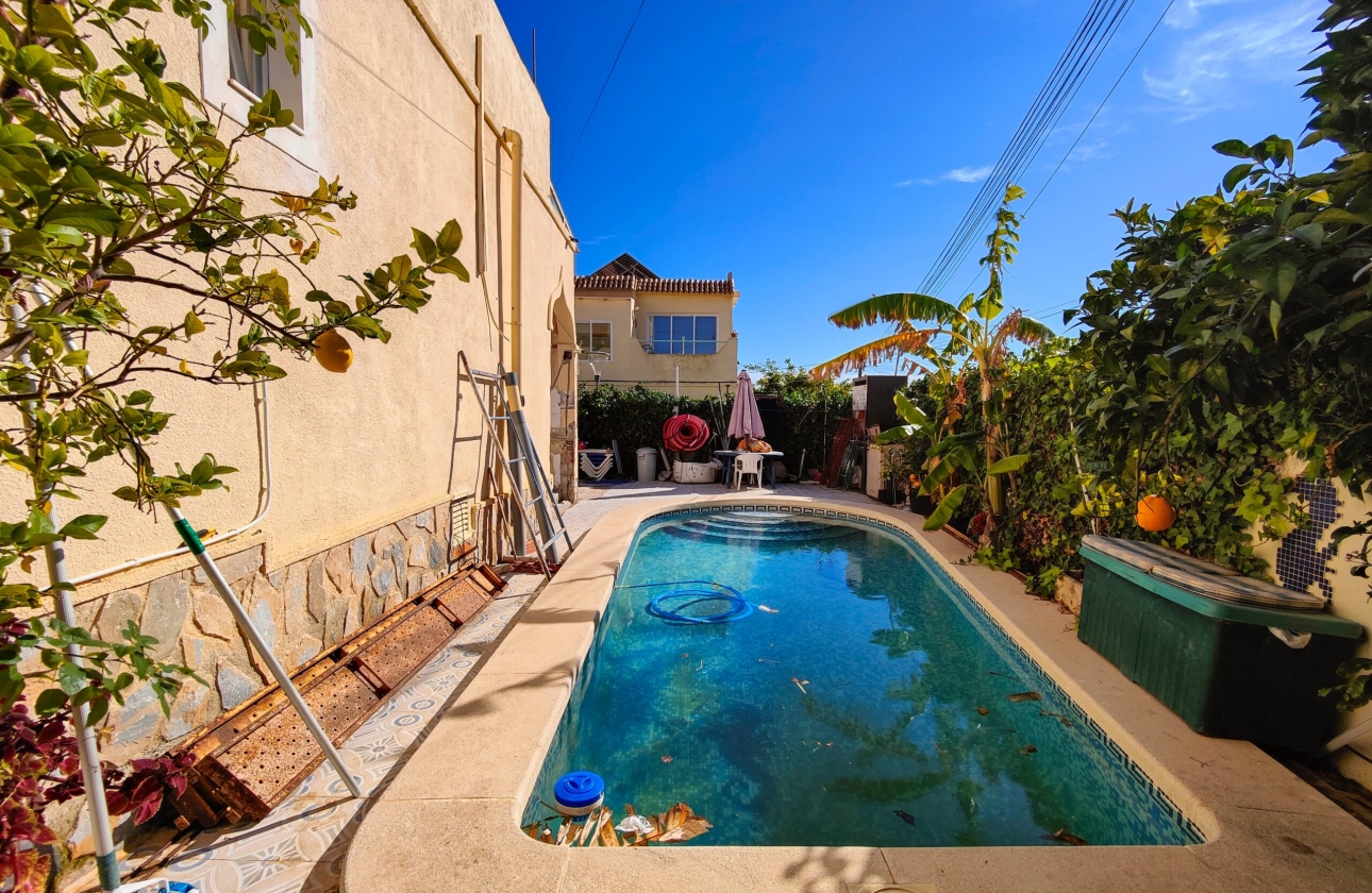 Rynek wtórny - Szeregowiec - San Miguel de Salinas